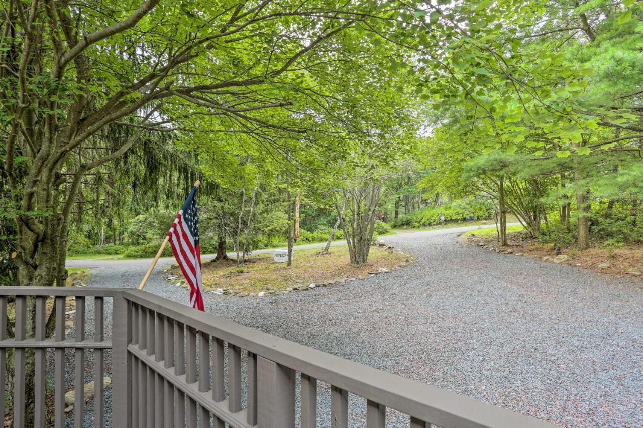 Serene Long Pond Home With Game Room And Beach Access! 외부 사진