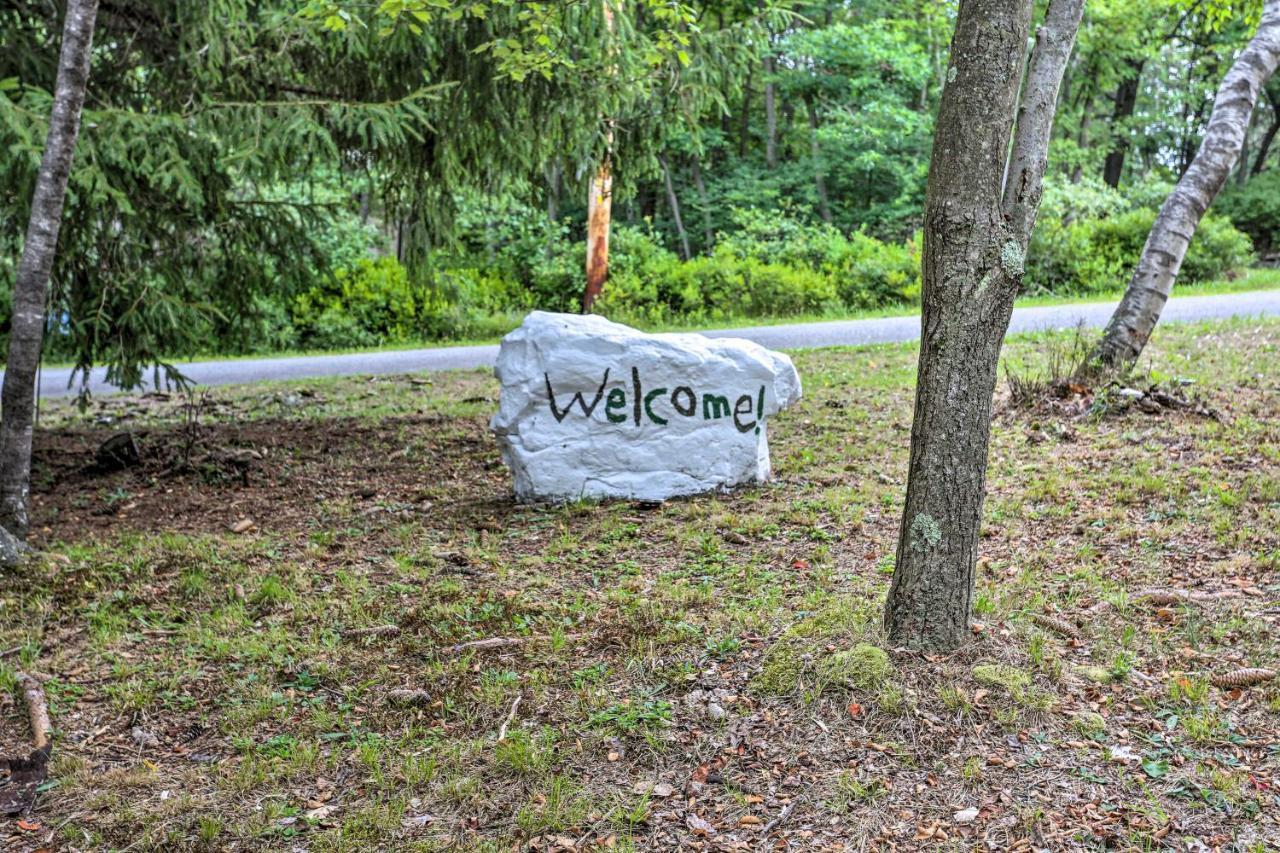 Serene Long Pond Home With Game Room And Beach Access! 외부 사진